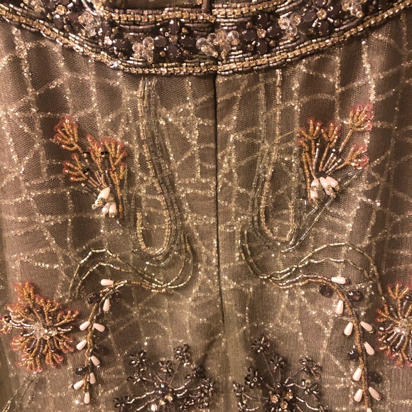 Beaded A-line floral dress - Picture 7 of 8